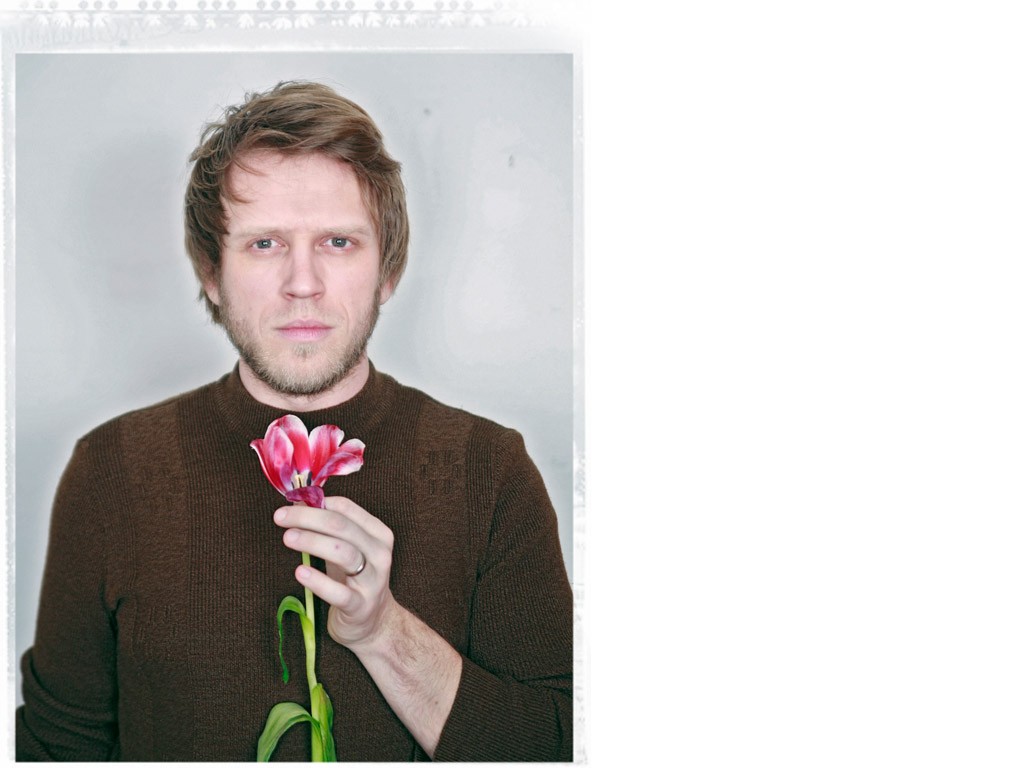 Garish: Press pictures