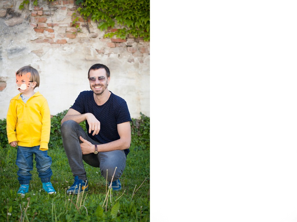 Dad plays Pop: Reportage