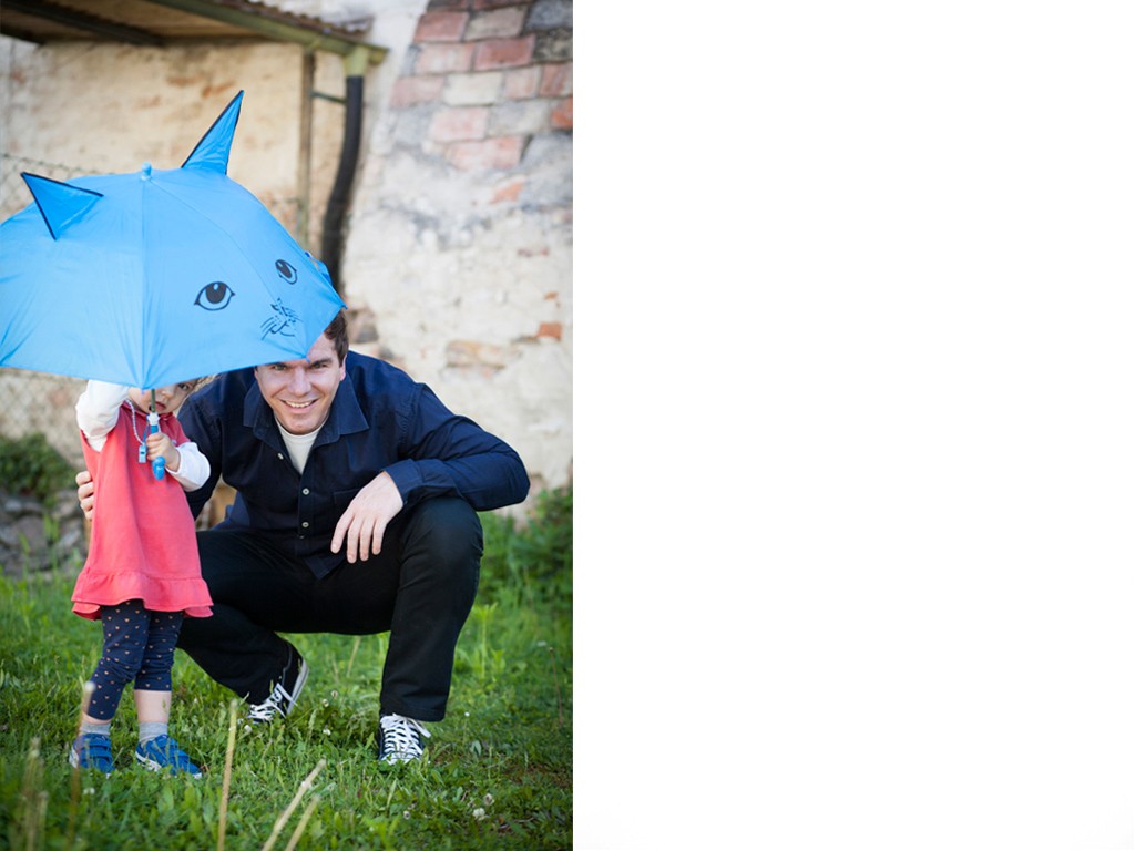 Dad plays Pop: Reportage